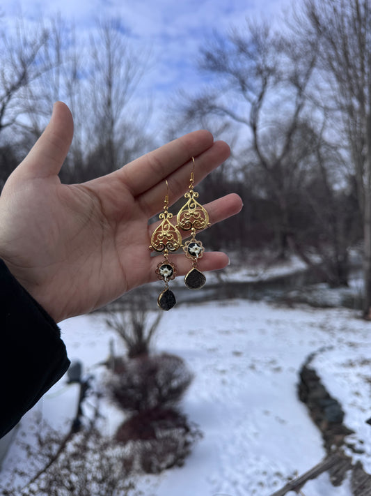 Vertebrae Heart Onyx Earrings